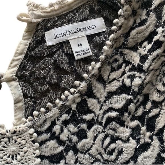 JohnPaulRichard Detailed Key Hole Shirt - Picture 3 of 6